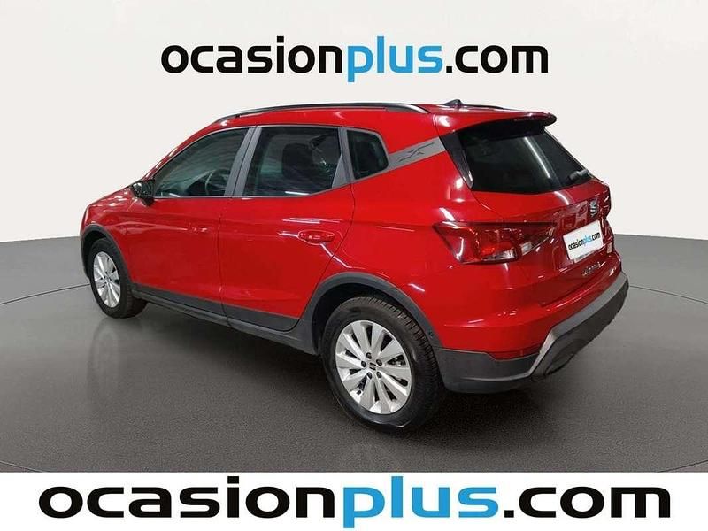Usado Seat Arona Style 110 CV (80 kW) 2023 Rojo SUV