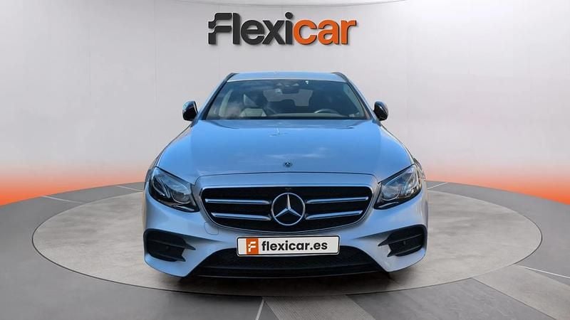 Usado Mercedes E220 194 CV (142 kW) 2020 Gris Familiar