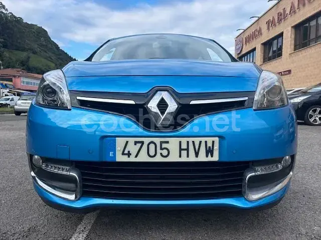 Usado Renault Scénic Bose Edition 110 CV (80 kW) 2014 Azul Monovolumen