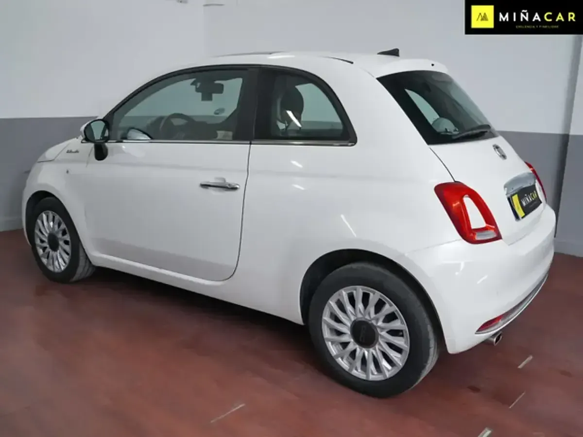 Usado Fiat 500 Dolcevita 70 CV (51 kW) 2022 Blanco Utilitario