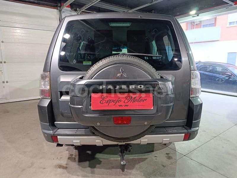 Usado Mitsubishi Montero Motion 200 CV (147 kW) 2011 Gris / plata SUV