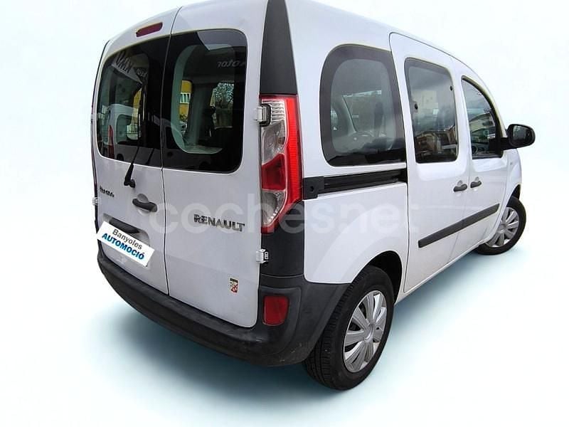 Usado Renault Kangoo Expression 116 CV (85 kW) 2017 Blanco Familiar