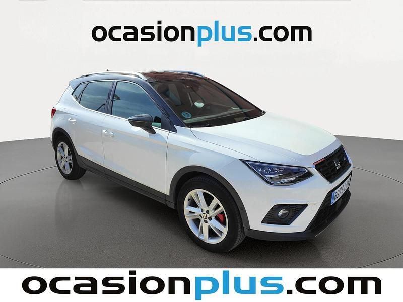Usado Seat Arona FR 110 CV (80 kW) 2021 Blanco SUV