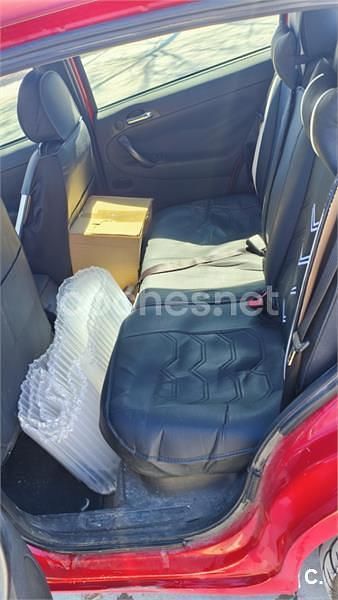 Usado Alfa Romeo 147 Impression 115 CV (84 kW) 2003 Rojo Utilitario