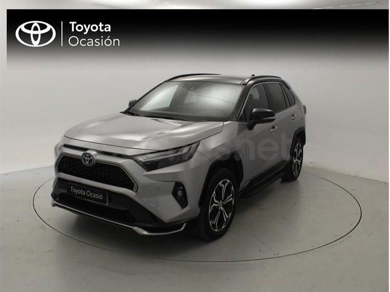 Usado Toyota RAV4 Hybrid Plus 306 CV (225 kW) 2025 Gris / plata SUV