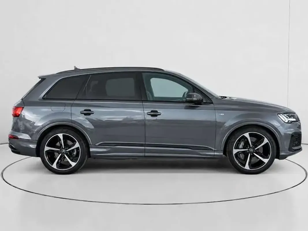 Usado Audi Q7 Ambiente 381 CV (280 kW) 2021 Gris SUV