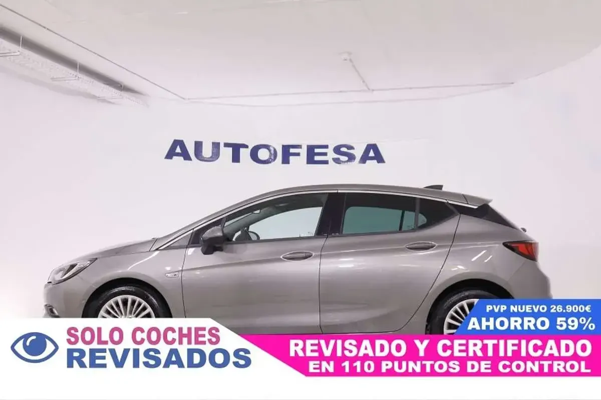 Usado Opel Astra Dynamic 136 CV (100 kW) 2016 Gris / plata Berlina