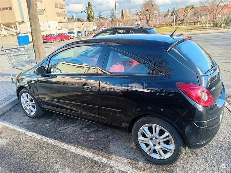 Usado Opel Corsa 90 CV (66 kW) 2007 Negro Berlina
