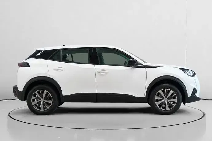 Usado Peugeot 2008 Active 110 CV (80 kW) 2022 SUV