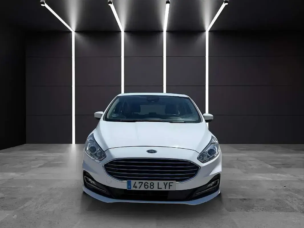 Usado Ford S-MAX Trend 190 CV (139 kW) 2022 Blanco Monovolumen