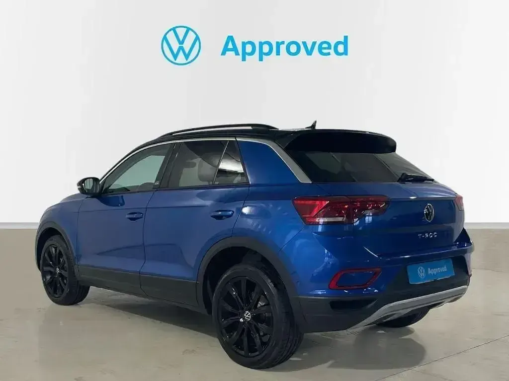 Usado VW T-Roc 110 CV (80 kW) 2024 Rojo SUV