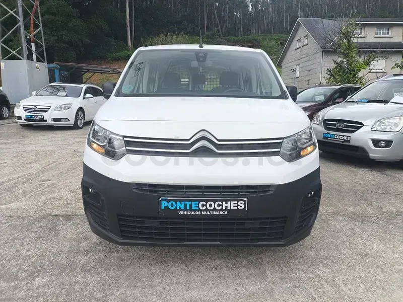 Usado Citroën e-Berlingo Live 102 CV (75 kW) 2021 Blanco Monovolumen