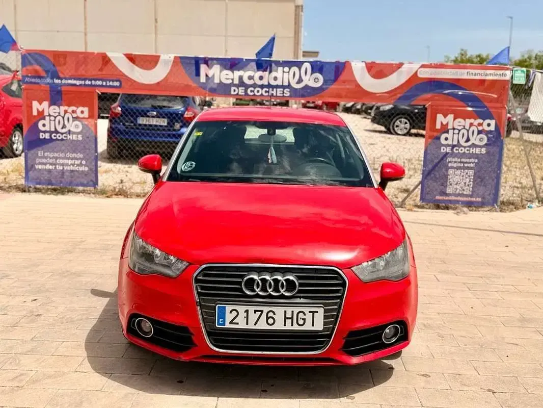 Usado Audi A1 Ambition 90 CV (66 kW) 2011 Rojo Utilitario