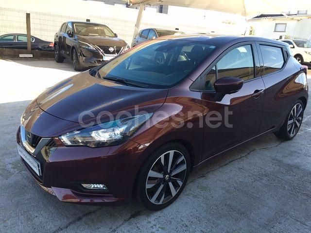 Usado Nissan Micra Tekna 92 CV (67 kW) 2021 Granate Utilitario