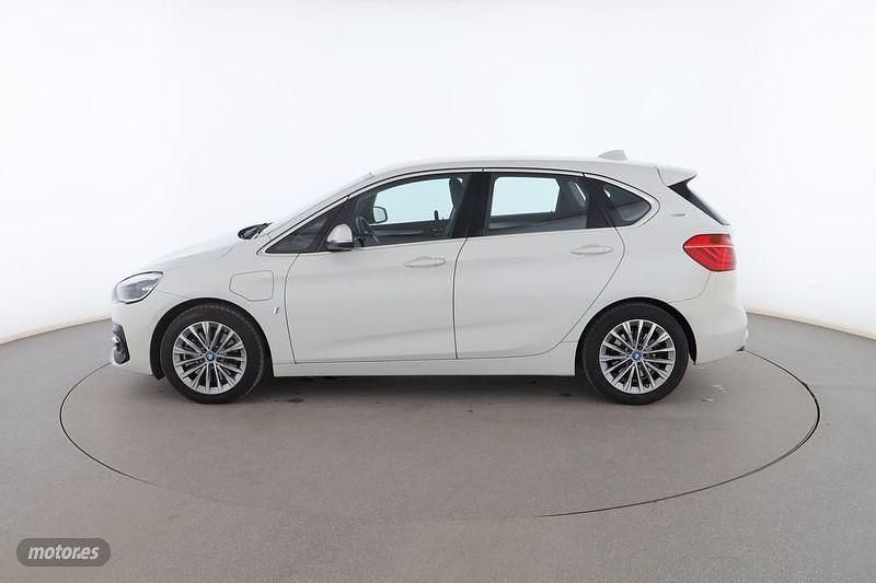 Usado BMW 225 Active Tourer iPerformance 225 CV (165 kW) 2018 Blanco Monovolumen
