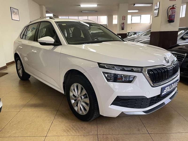 Usado Skoda Kamiq Ambition 116 CV (85 kW) 2020 Blanco SUV
