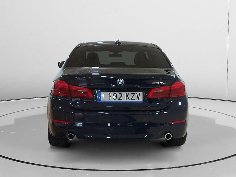 Usado BMW 530e Comfort Edition 257 CV (189 kW) 2019 Azul Berlina