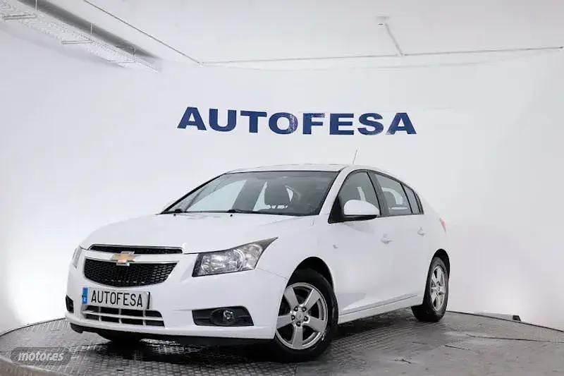 Blanco Usado 2012 Chevrolet Cruze LT Berlina | 6450 € (Precio justo) - Imagen 1/4