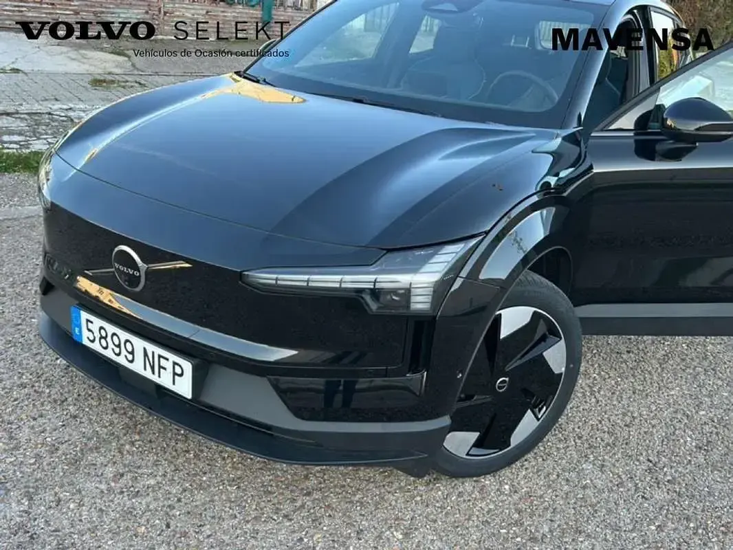 Nuevo Volvo EX30 Ultra 200 kW (272 CV) 2025 Negro SUV
