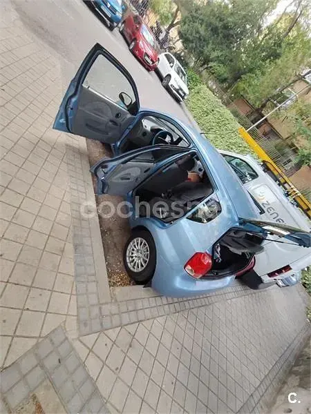 Usado Chevrolet Kalos SE 72 CV (52 kW) 2005 Azul Berlina