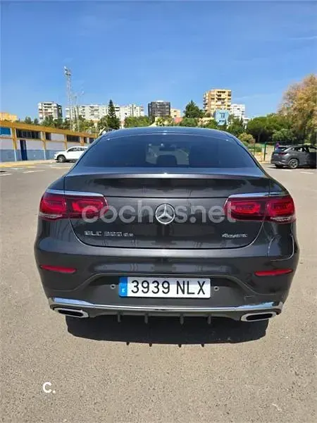 Usado Mercedes GLC300e 306 CV (225 kW) 2022 Negro SUV