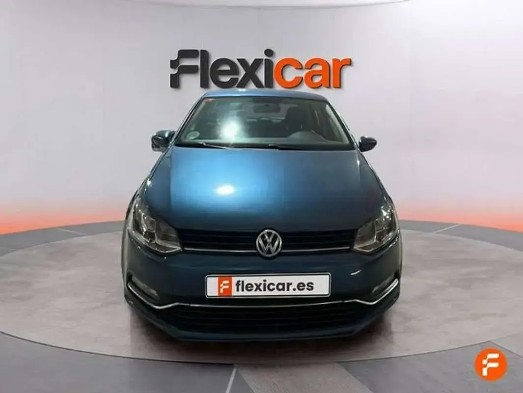 Usado VW Polo 90 CV (66 kW) 2017 Azul Utilitario