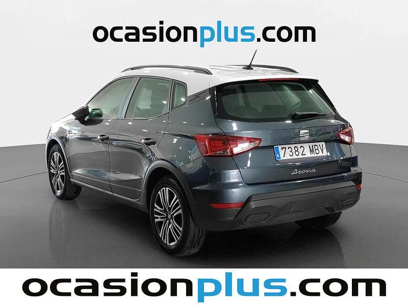 Usado Seat Arona Style 110 CV (80 kW) 2022 Azul SUV