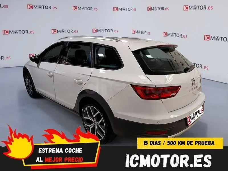 Usado Seat Leon 4Drive 184 CV (135 kW) 2018 Blanco Familiar