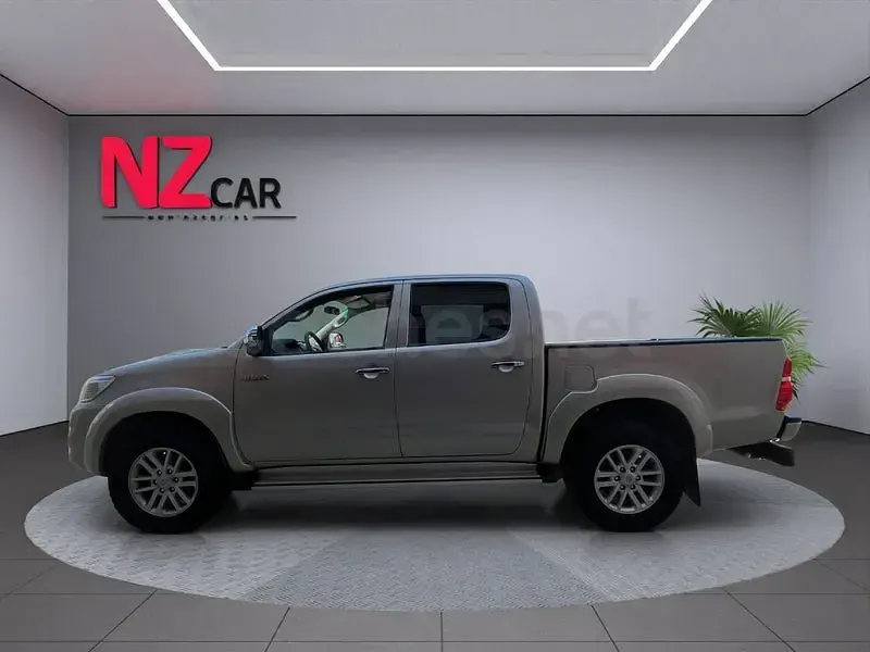 Usado Toyota HiLux 171 CV (125 kW) 2012 Beige Pickup/Camioneta