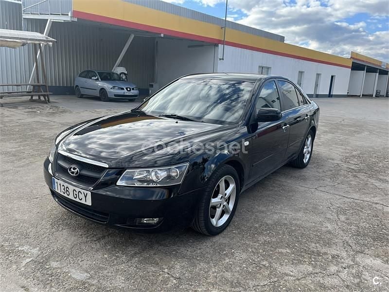Negro Usado 2008 Hyundai Sonata Comfort Berlina | 8500 € - Imagen 1/4