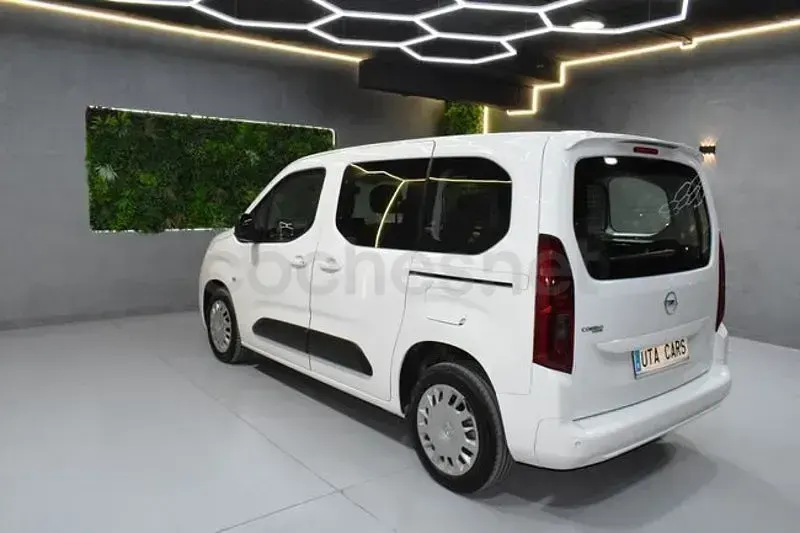 Usado Opel Combo Life Edition+ 102 CV (75 kW) 2021 Blanco Monovolumen