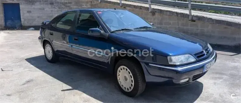 Usado Citroën Xantia 90 CV (66 kW) 2000 Azul Berlina