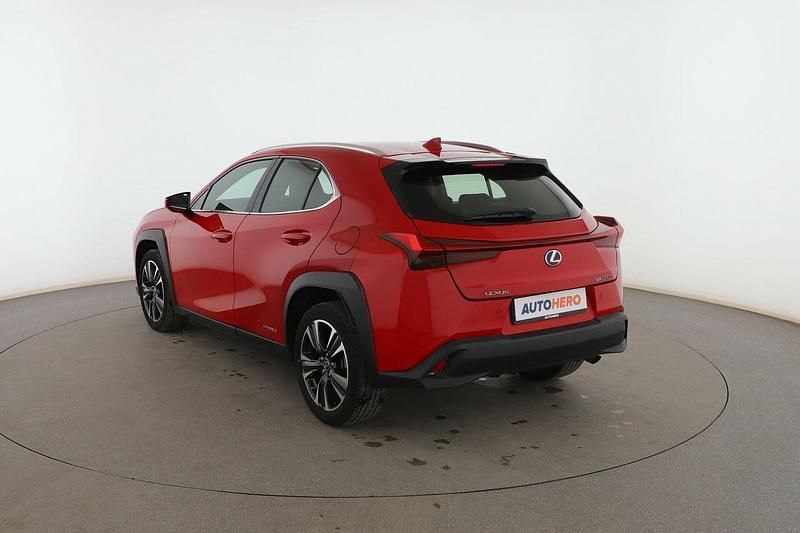 Usado Lexus UX 250h 184 CV (135 kW) 2022 Rojo SUV