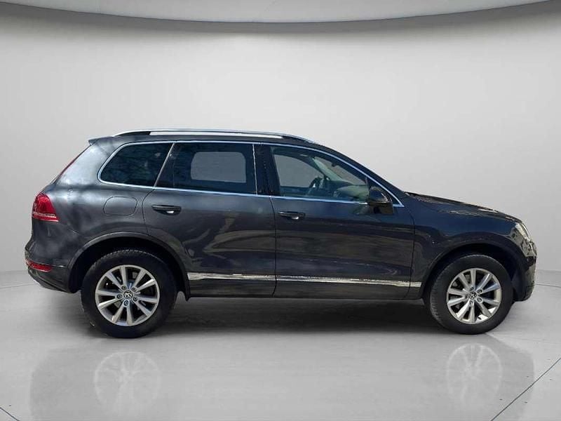 Usado VW Touareg Terrain Tech 245 CV (180 kW) 2014 Gris SUV