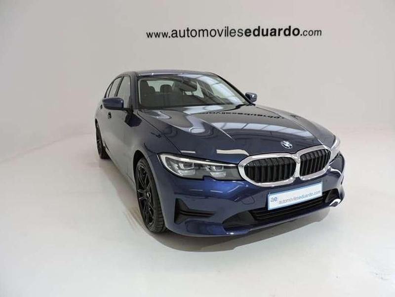 Usado BMW 318 Advantage 150 CV (110 kW) 2021 Azul Berlina