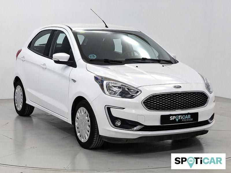 Usado Ford Ka 70 CV (51 kW) 2018 Blanco Berlina