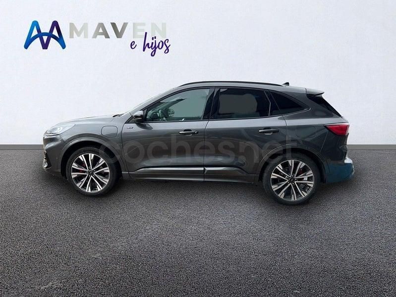 Usado Ford Kuga ST-Line X 225 CV (165 kW) 2023 Gris / plata SUV