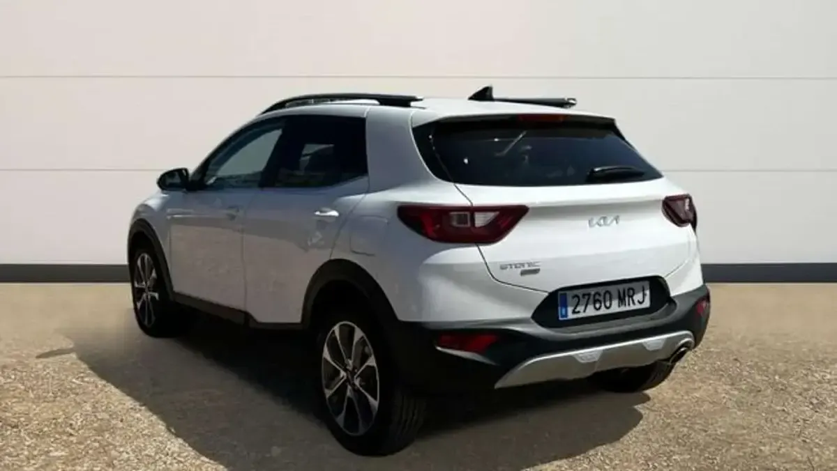 Usado Kia Stonic Style 101 CV (74 kW) 2024 Blanco SUV