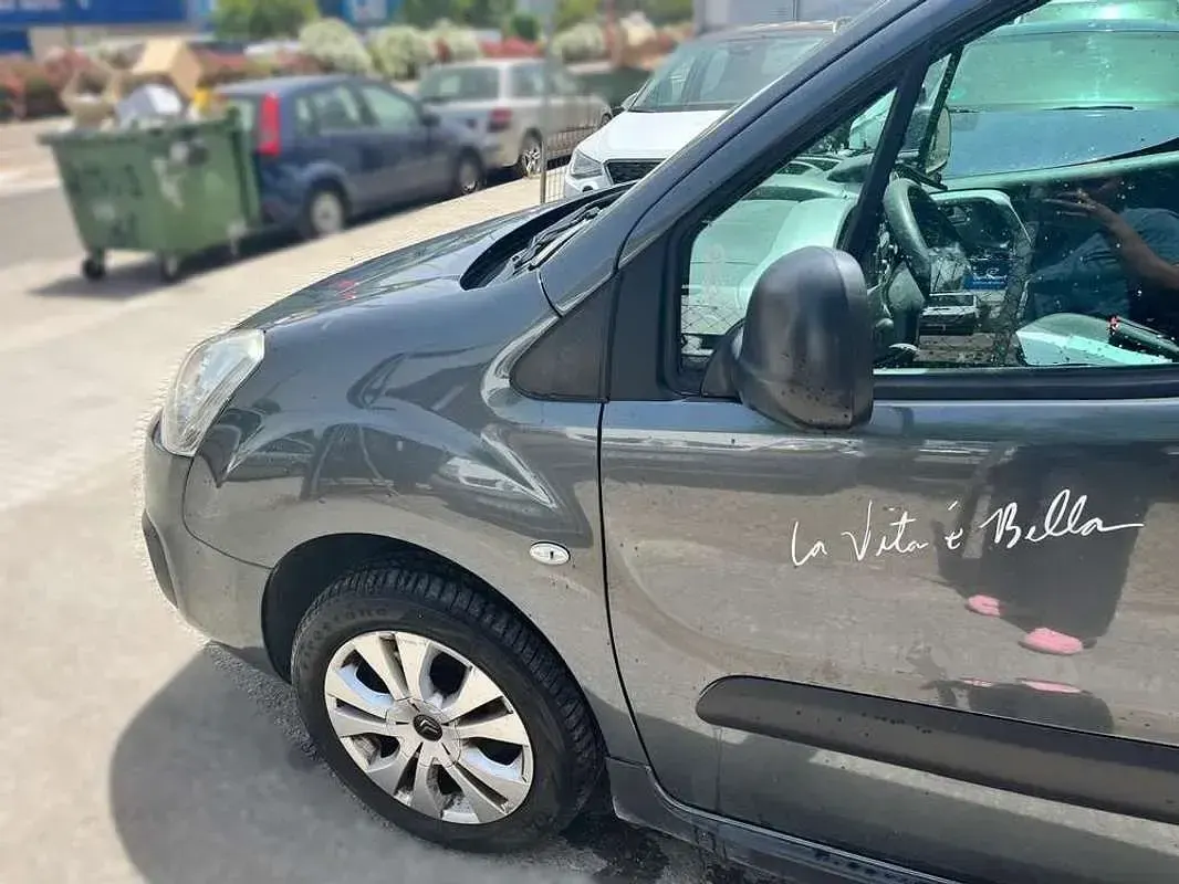Usado Citroën Berlingo PureTech 110 CV (80 kW) 2018 Negro Monovolumen