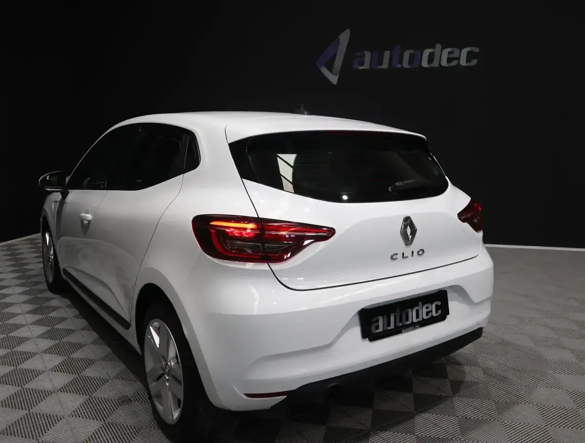 Usado Renault Clio Intens 91 CV (66 kW) 2021 Blanco Utilitario