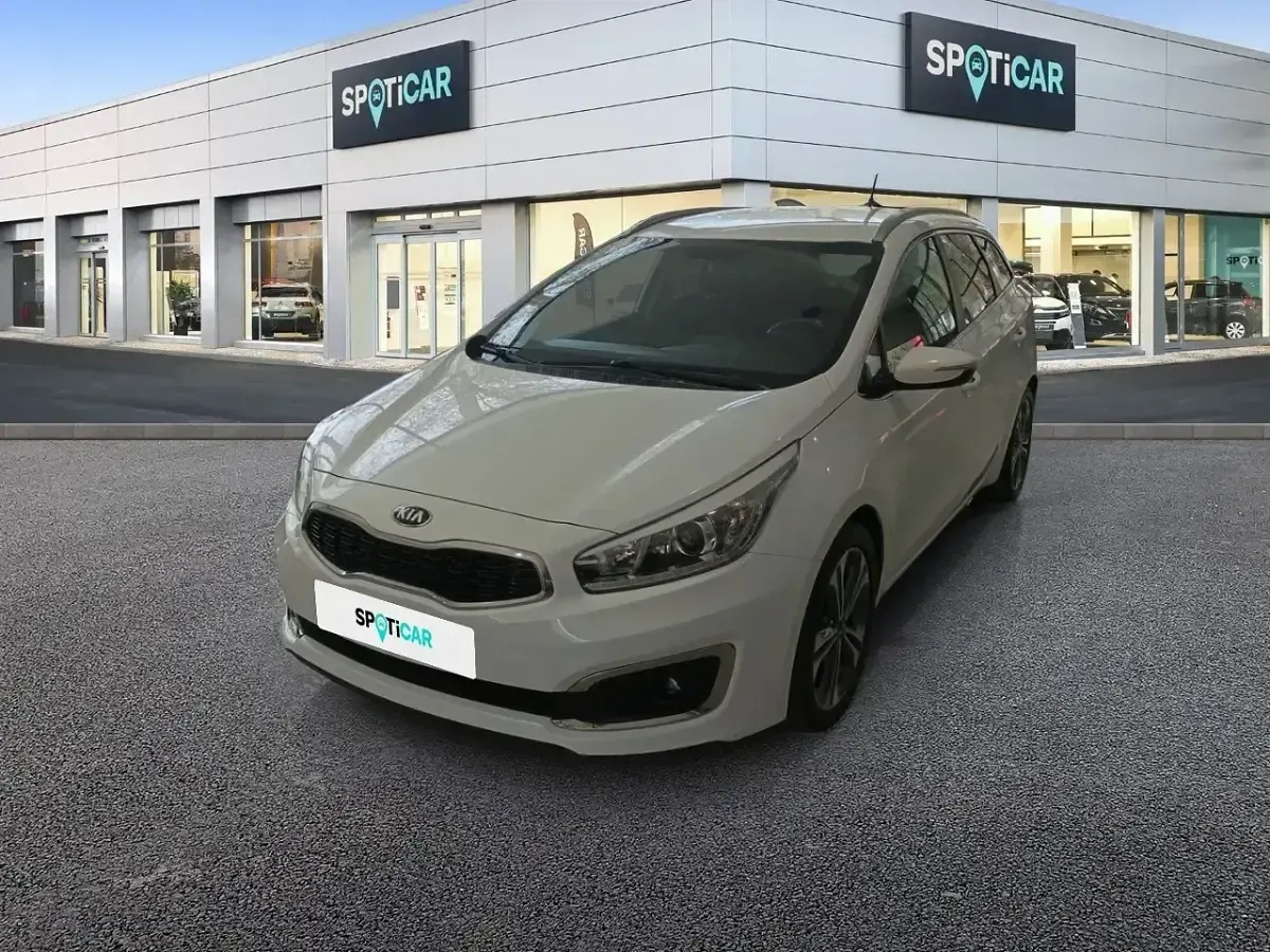 Usado Kia Ceed GT 136 CV (100 kW) 2016 Blanco Familiar
