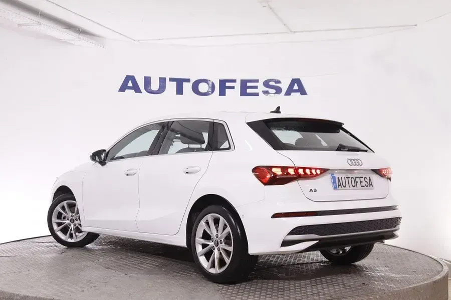 Usado Audi A3 Sportback 115 CV (84 kW) 2025 Blanco Utilitario