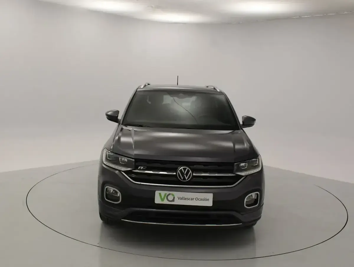 Usado VW T-Cross Sportline 110 CV (80 kW) 2022 Gris SUV