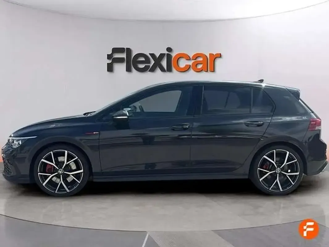 Usado VW Golf VIII GTI 245 CV (180 kW) 2023 Gris Utilitario