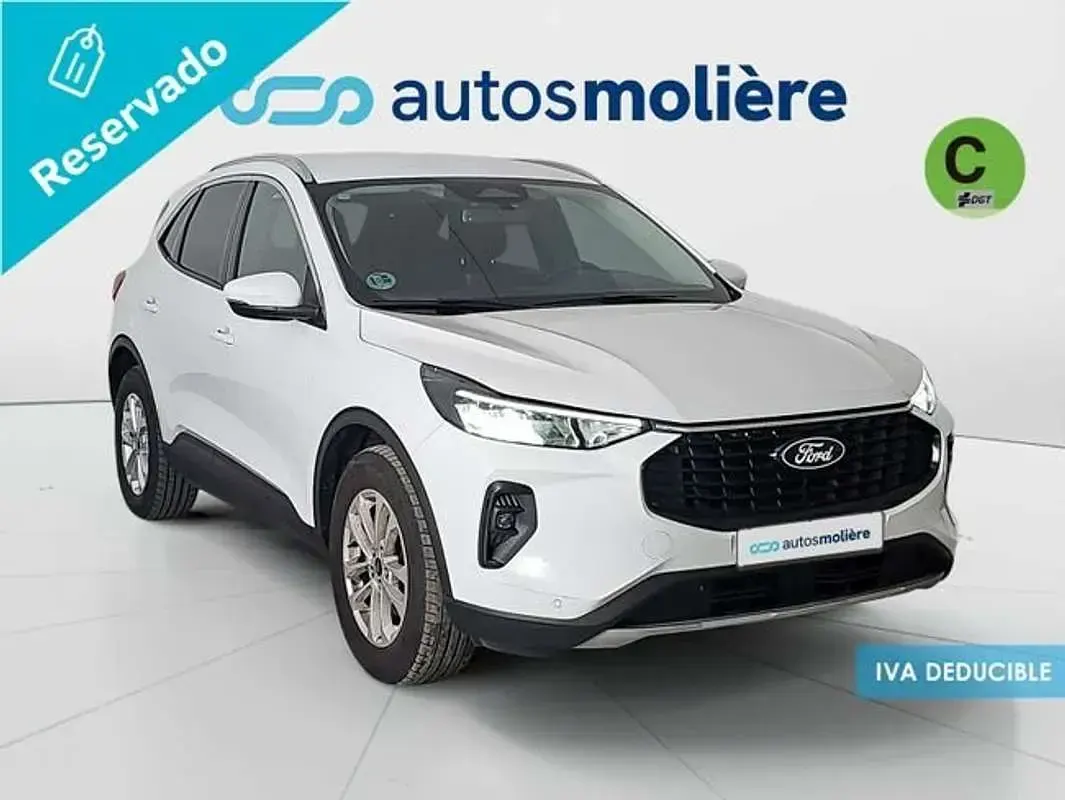 Usado Ford Kuga Titanium 150 CV (110 kW) 2025 Blanco SUV