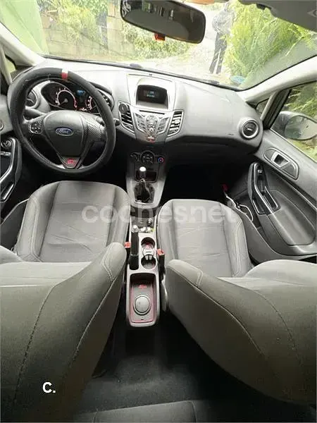 Usado Ford Fiesta Trend 82 CV (60 kW) 2017 Gasolina Utilitario