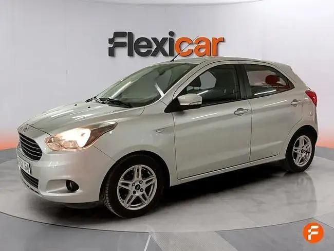 Usado Ford Ka 70 CV (51 kW) 2016 Gris