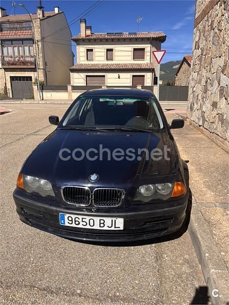Azul Usado 2001 BMW 320 Berlina | 2800 € (Precio justo) - Imagen 1/4