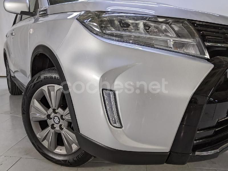 Nuevo Suzuki Vitara 110 CV (80 kW) 2025 Gris / plata SUV