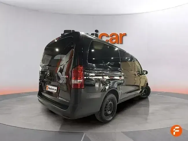 Usado Mercedes Vito 136 CV (100 kW) 2024 Negro Van